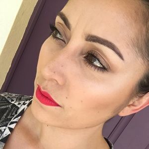 Meet your Posher, Javiera